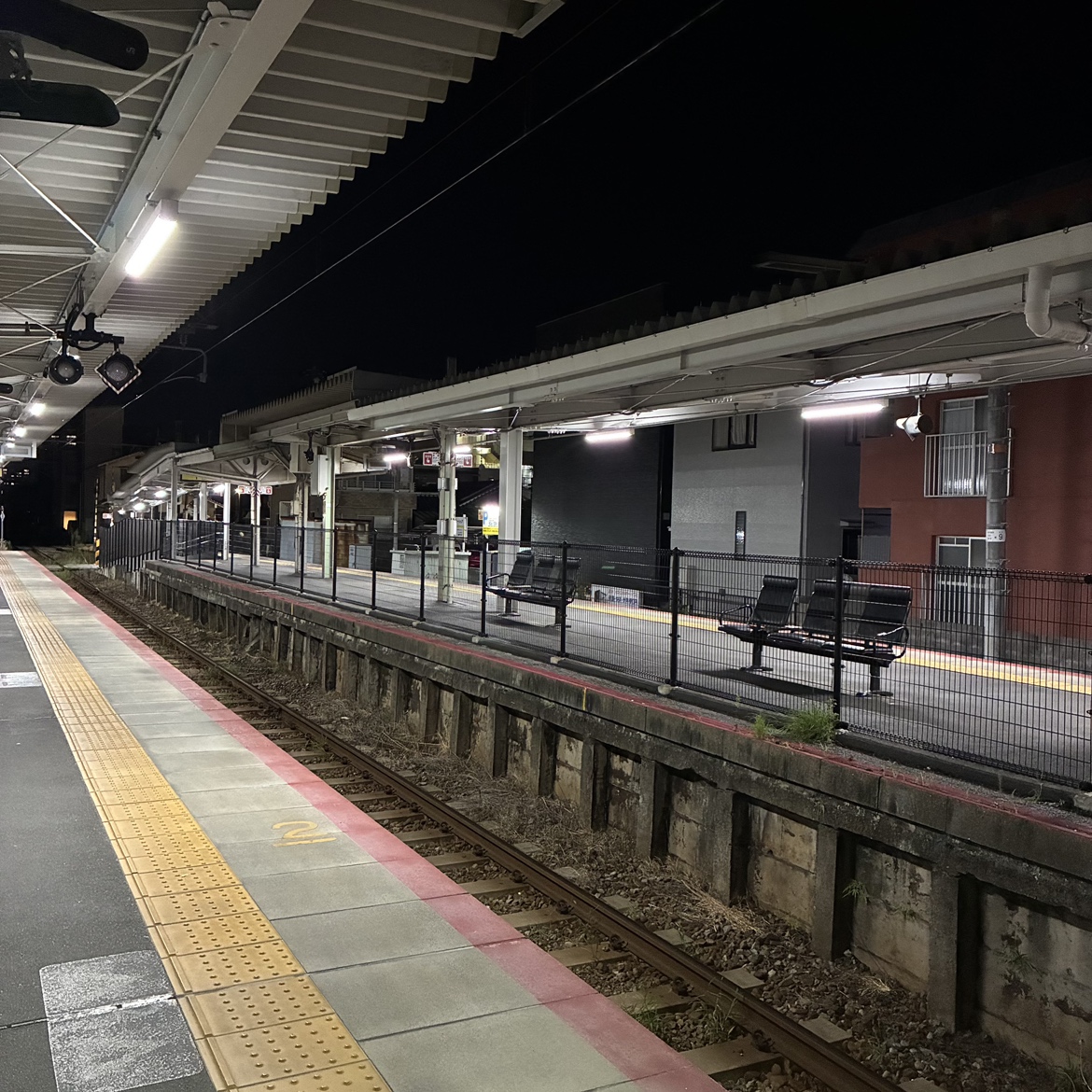 夜の駅